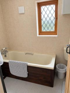 Hoggs Park Farmhouse - 8