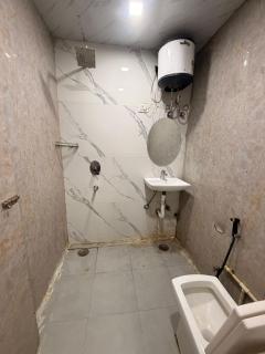 Hotel Solaris Retreat Malviya Nagar by The Arrow - 4