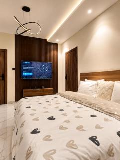 Executive Cozy Suite at THE HIDDEN DOMUS I Wenchi Suite - 0