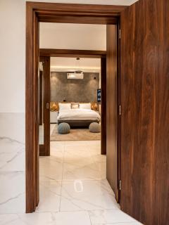 Luxury Executive Balcony Suite at THE HIDDEN DOMUS I Elmina Suite - 5