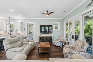 316 E Hudson - The High Tides - Hot Tub - 4 Bedrooms - 3