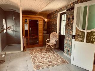 La Villa des Roses - Suite & Spa - 9