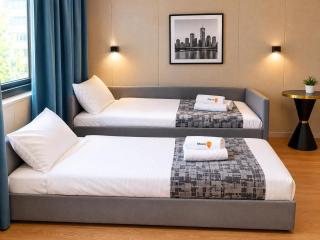 Mooncity Hotel & Boardinghouse - 9