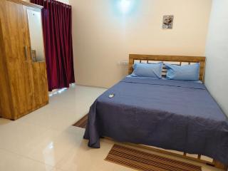 Krishna Stay Deluxe 2BHK 170m from Guruvayur temple - Guruvāyūr - 4