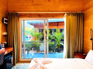 Oyster Bay Beach Resort - 6