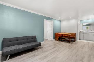 Red Lion Inn & Suites Lemoore - 3