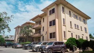 Spacious 3-Bedroom Stay Near Kotoka Airport - 1