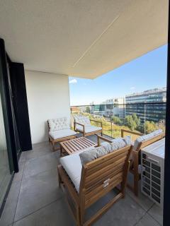 Luxury Glam Apartments near Clinics and MetroStation - parking - 9