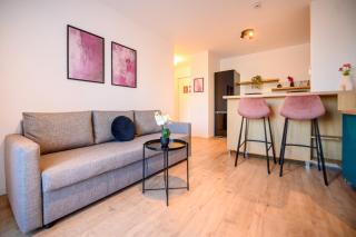 Charming 1BR Haven with a Balcony in Northern District - 8