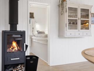 Holiday Home Elaina - 290m from the sea by Interhome - 1