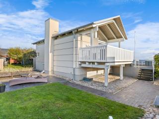 Holiday Home Diderik - 5m from the sea by Interhome - 8
