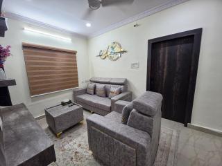 Ground Floor 2BHK, AC, Full Kitchen, Wi-Fi and Washing Machine - 8