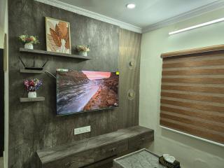 Ground Floor 2BHK, AC, Full Kitchen, Wi-Fi and Washing Machine - 9