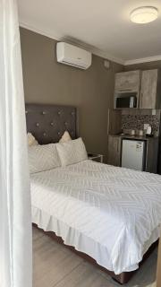 Private & Comfort in Cimbebasia - 0