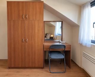 Cozy Nest Apartment 200m from GONDOLA - 6