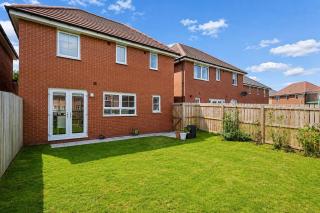 The Hill - 3-Bed Home with Garden & Parking - 4