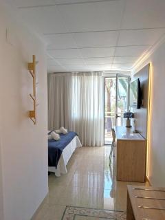 Hotel Marynton IberFlat - Operated by HostyKey - 5