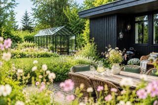 Cozy summer cottage with orangery close to Heatherhill and Beach - 0