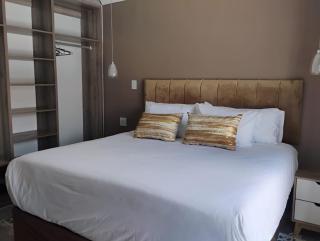 Petalite Villa - 9