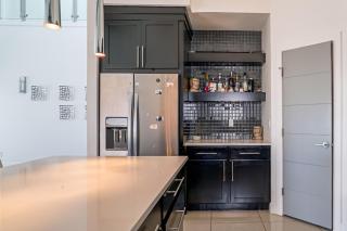 8 Mi to the Franklins: Modern Home w/ Mtn Views! - 2