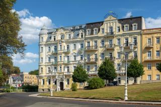 Hotel Paris - 9