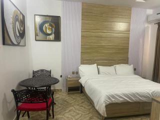 Asake Hotel & Suites - 9