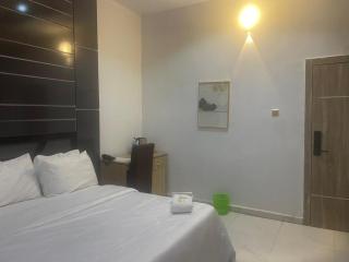 Asake Hotel & Suites - 4