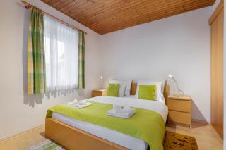 cosy 2 room apartment sleep 4 private parking - 7