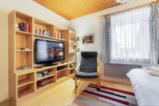 cosy 2 room apartment sleep 4 private parking - 9