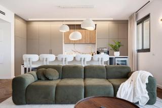 Stunning Coastal Escape with Sea Views & Private Balcony by SeaNRent - 5