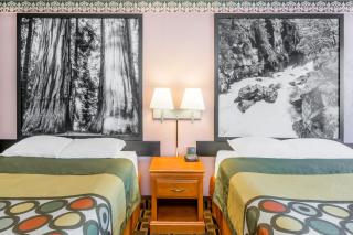 Super 8 by Wyndham Grants Pass - Grants Pass - 5