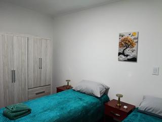Casa a ESTRENAR totalmente amoblada hasta 4 Personas - 2