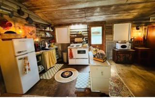 Uncle Toms Cabin - 1