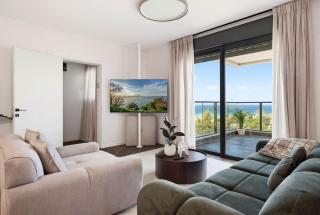 Luxury Coastal Escape in Achziv with Sea Views & Private Balcony - 5