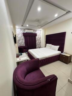 Dove Inn Hotel Barket Market - 8