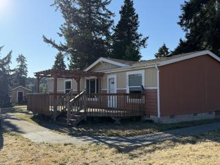 Quiet in the Country 3 Bedroom on 5 acres w Mtn View - 0
