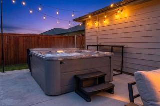 Hot Tub Gym Dog friendly Near Amphitheater - 5