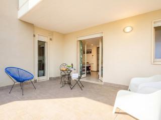 SkyGate Airport Suites - 6
