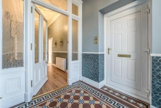 208a -2-Bed Garden and River View Dundee - 1