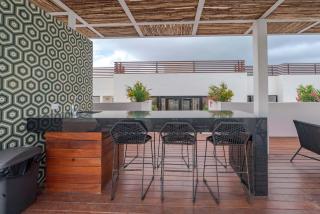 3 Min Walk to Beach Stylish Studio at Bahay - 9