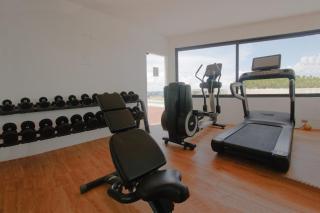 3 Min Walk to Beach Stylish Studio at Bahay - 6