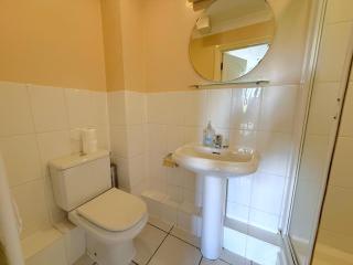 Spacious Two Bedroom Apartment in Bracknell - 5