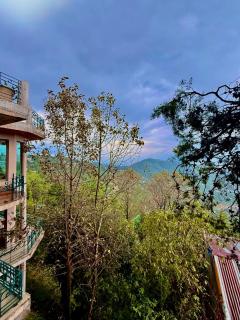 RockCliff Deluxe Mountain View Bedroom - Kashmir Point - 5
