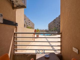 Pool View Studio at Princess Residency, El Mamsha - 8