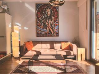 "Su Casa" Apartment Deluxe - with private underground parking space, near the botanic garden & university - 6