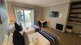 Sea Wind Self Catering Cottages - 7