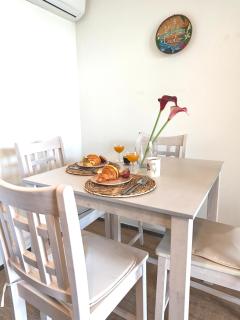 Cozy and elegant studio with sea view and hotel comfort - 8