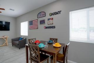 Townhome 1 Mi to Midtown & Botanical Gardens! - 4