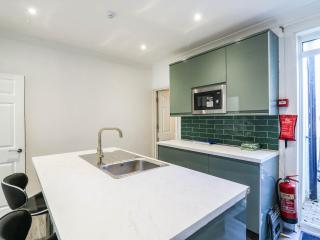 Gillingham House - 4