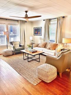 Broadway BNBs III - 1 BR Apartment -Walk to Centre - 4